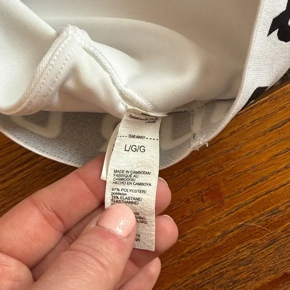 Under Armour White Sports Bra with Logo Straps size L - Picture 3 of 3